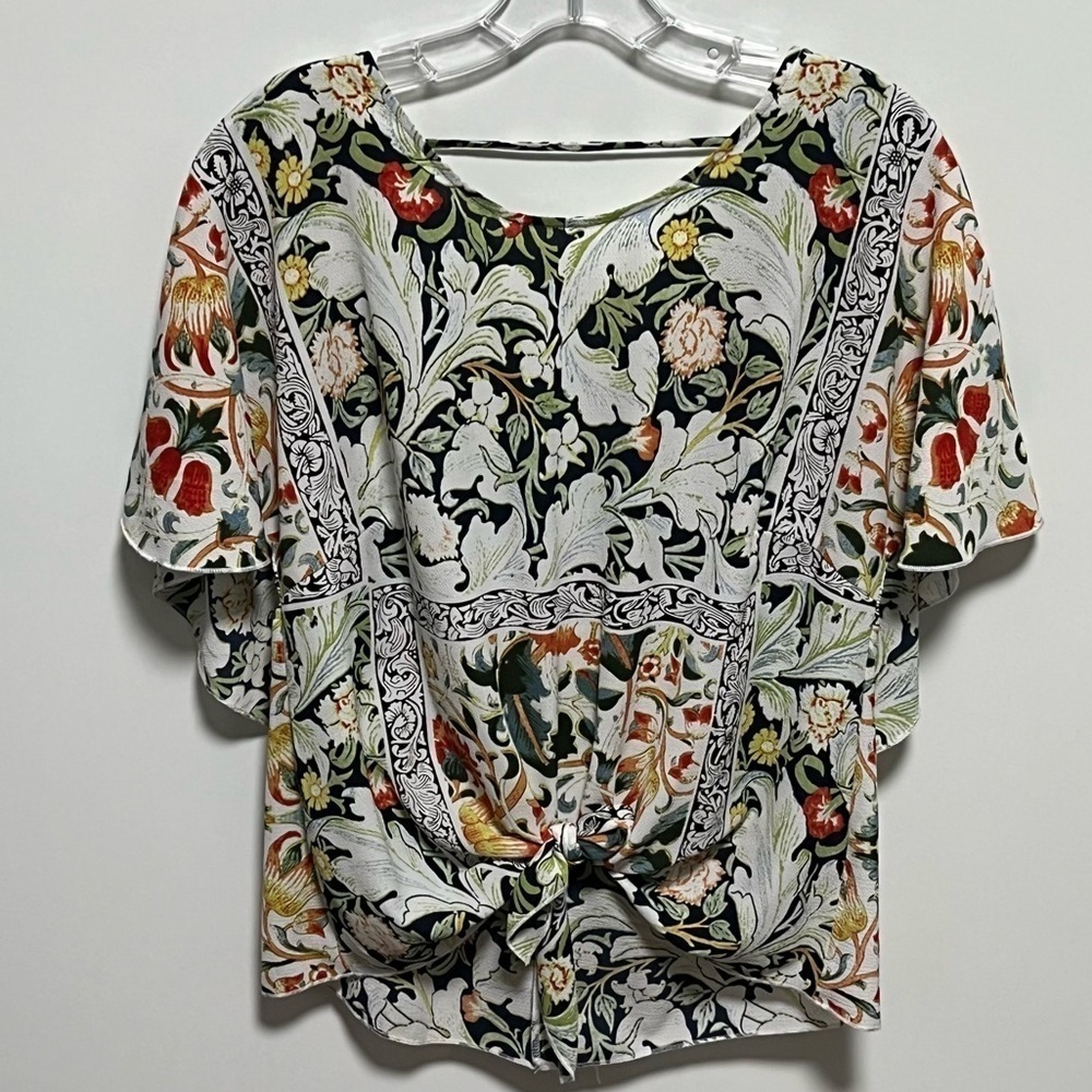 Alberto Makali Flowy Multi-color short butterfly sleeves tie front carefree top